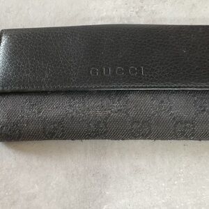 Gucci Textured Black Clutch